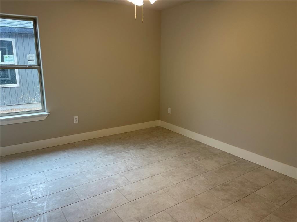 property viewer photo 5