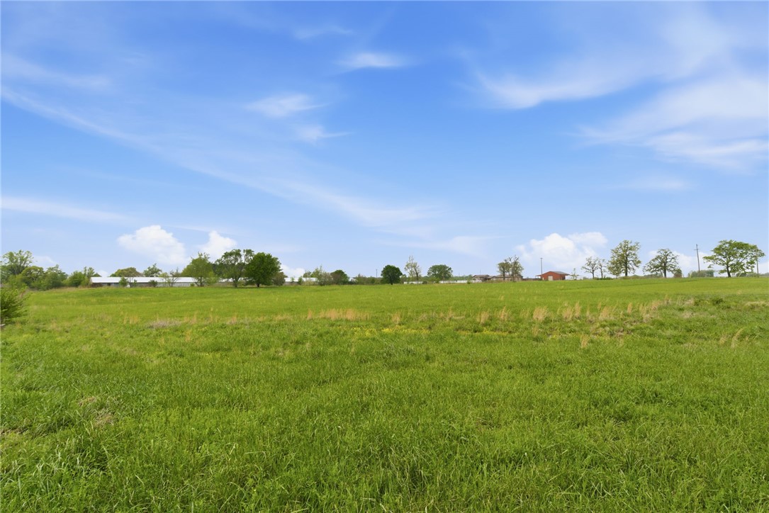 main property photo 16
