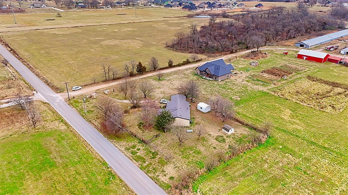 main property photo 39