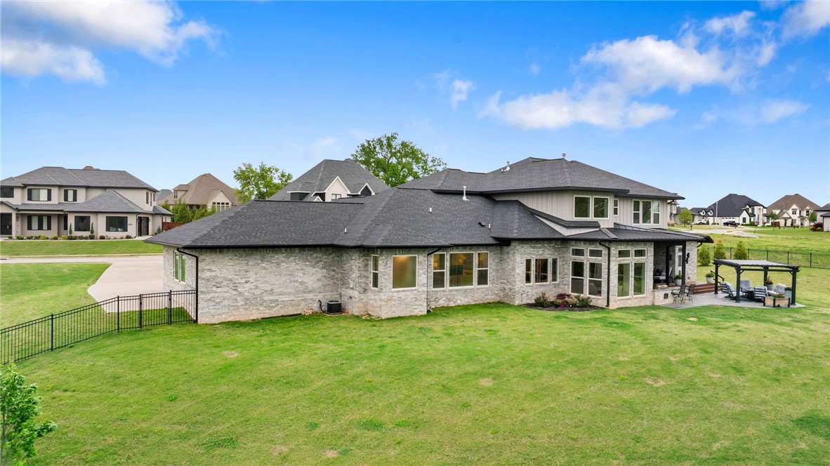 main property photo 51