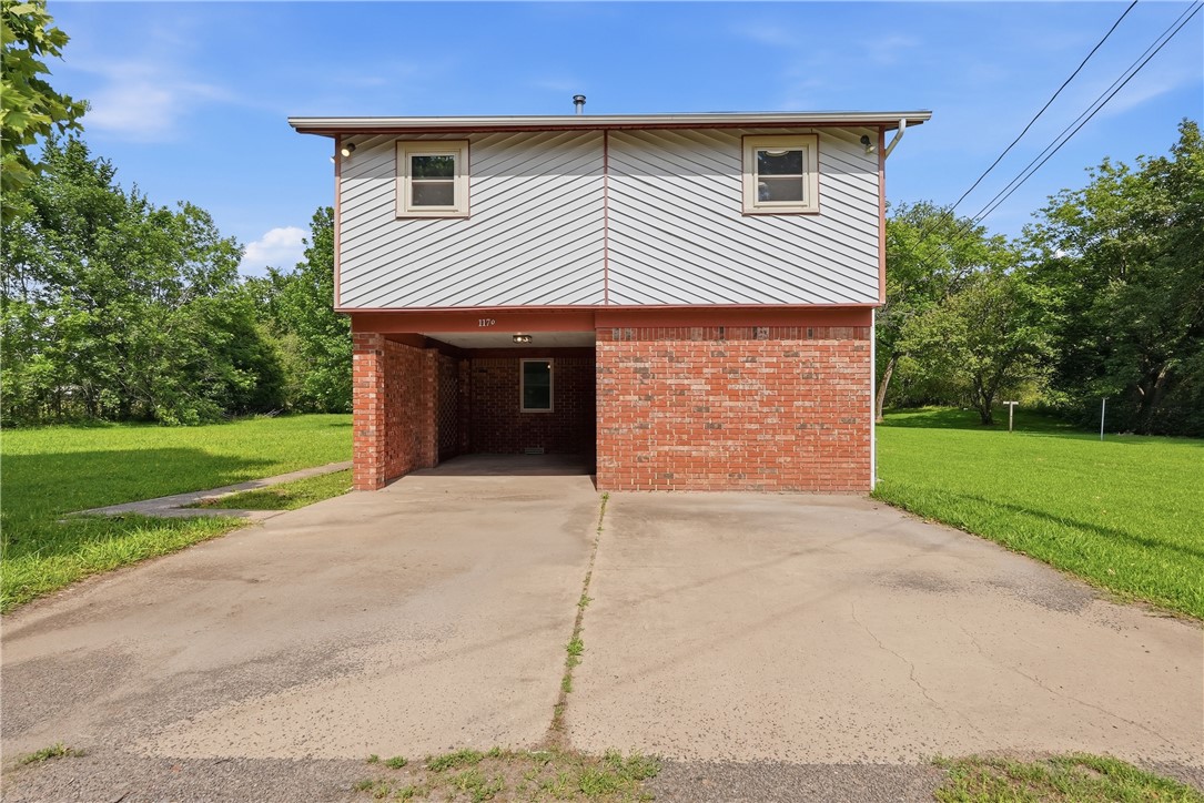 main property photo 43