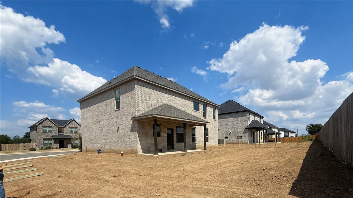 main property photo 14