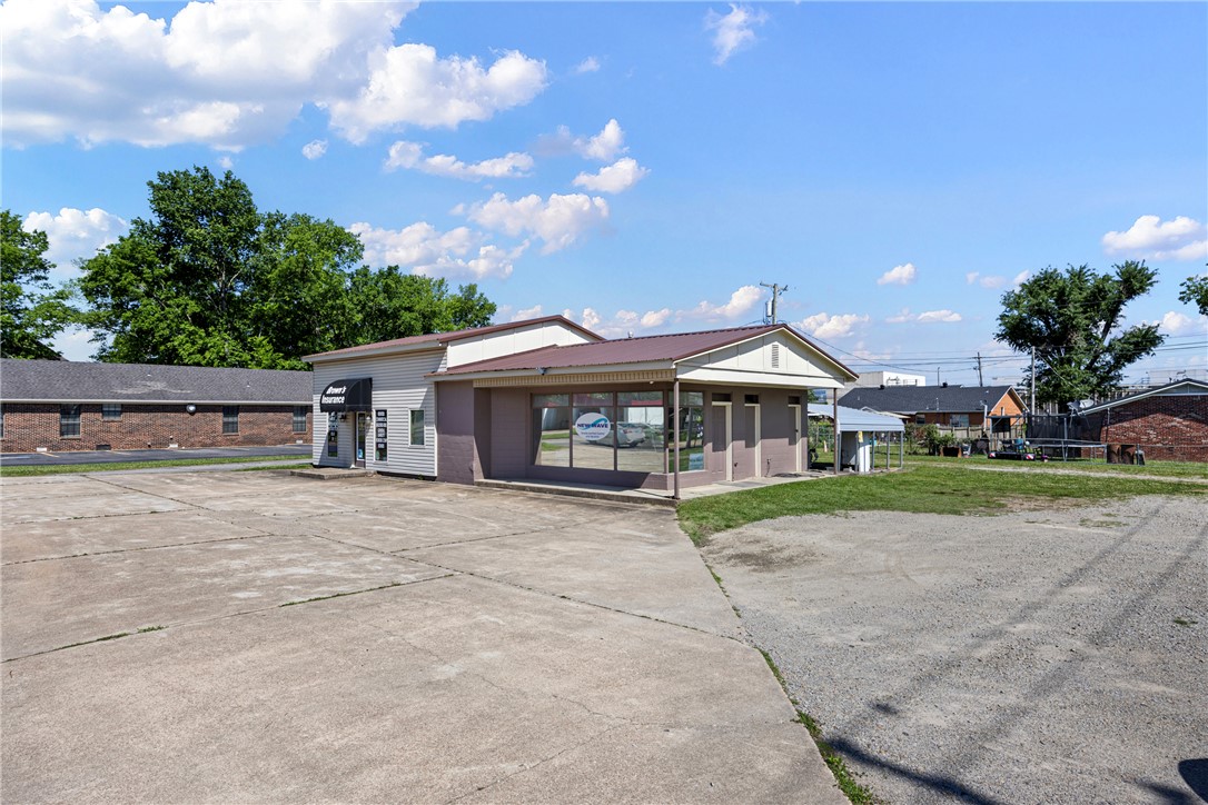 main property photo 10