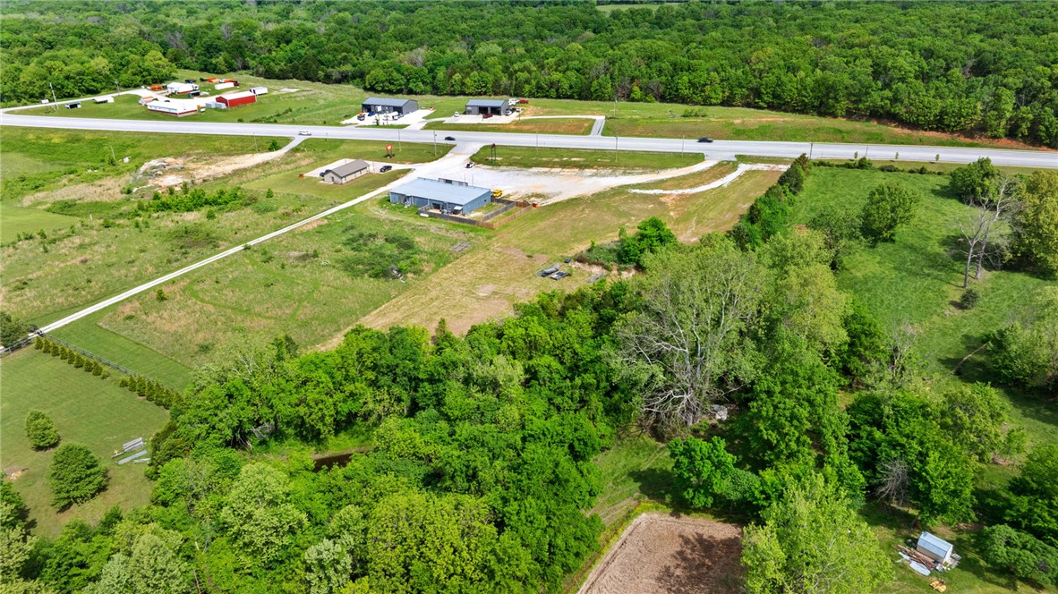 main property photo 11