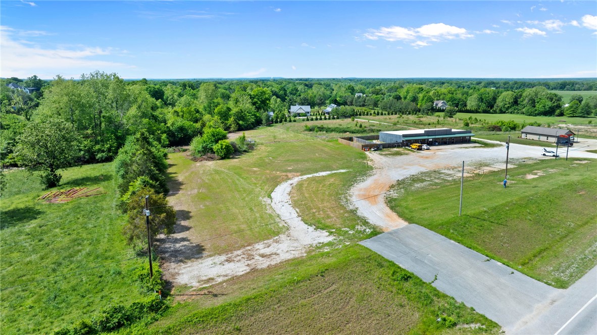 main property photo 5