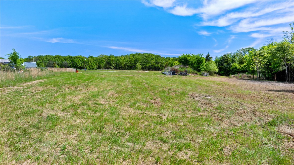 main property photo 9