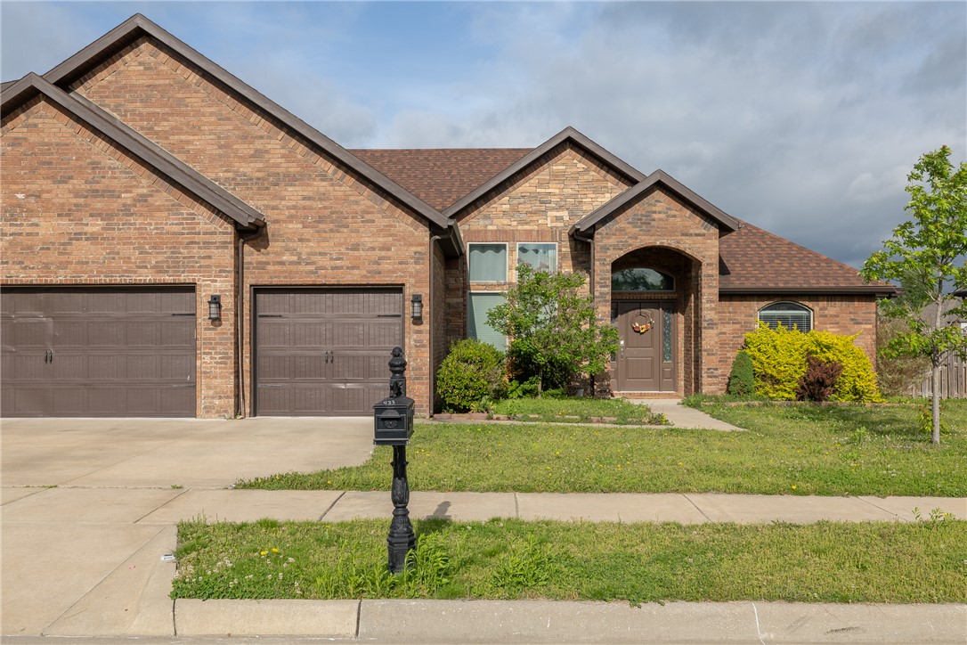 main property photo 34