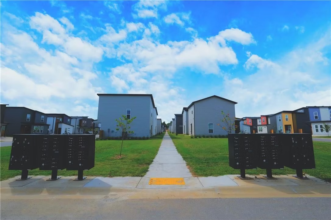 main property photo 30