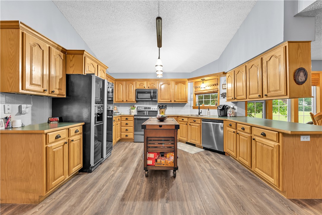 main property photo 9