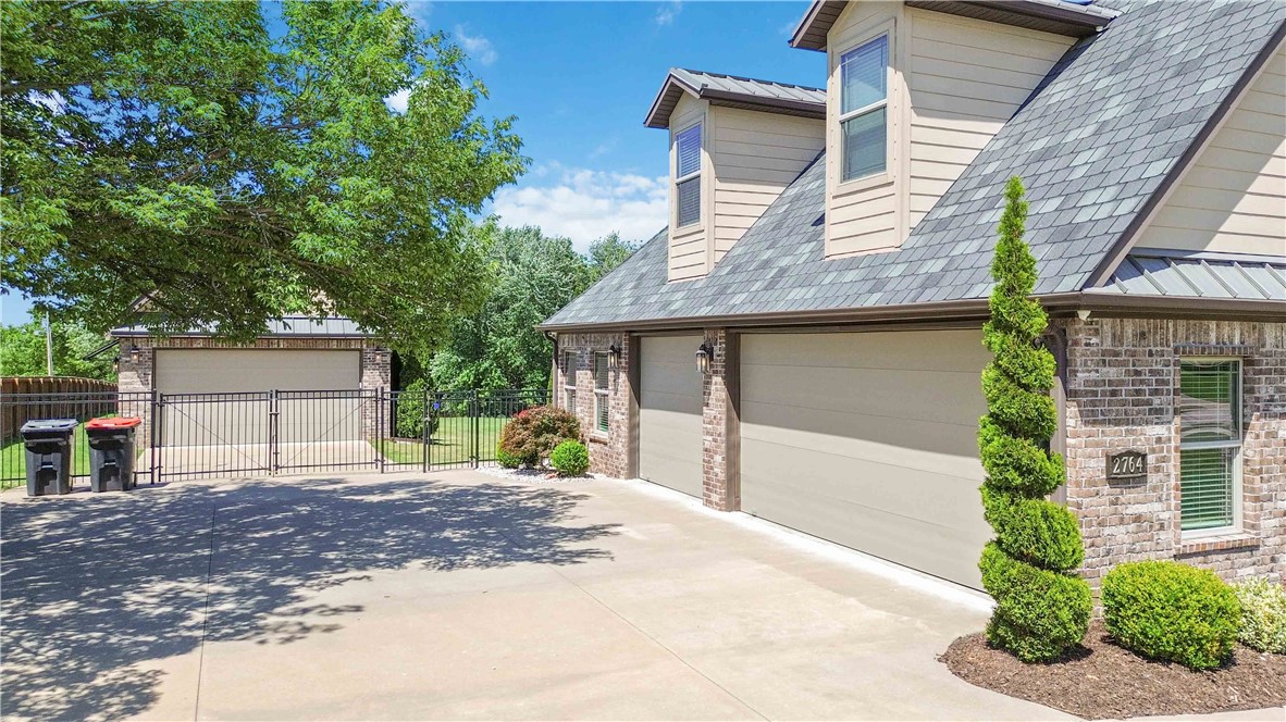 main property photo 41