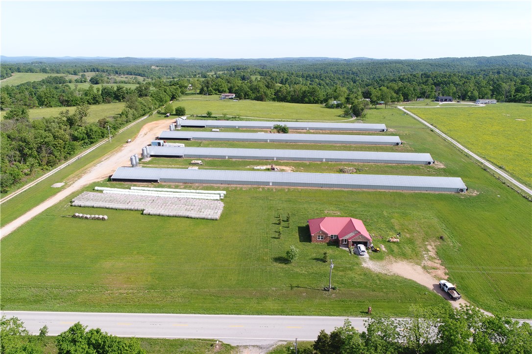 main property photo 17