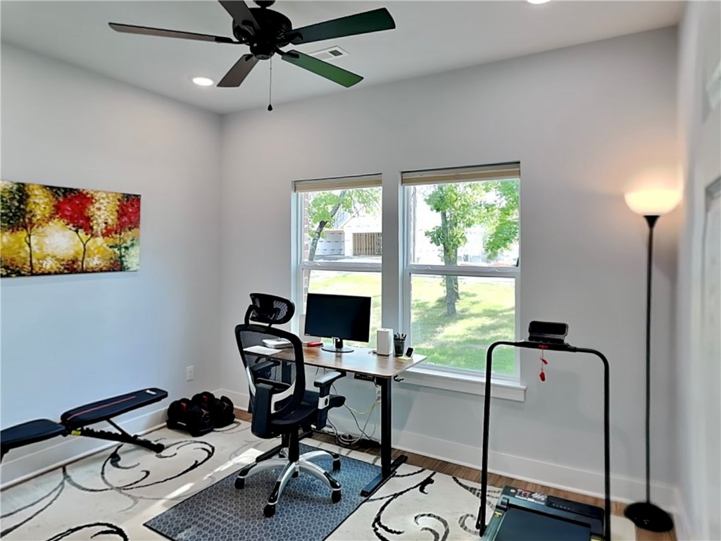 property viewer photo 19
