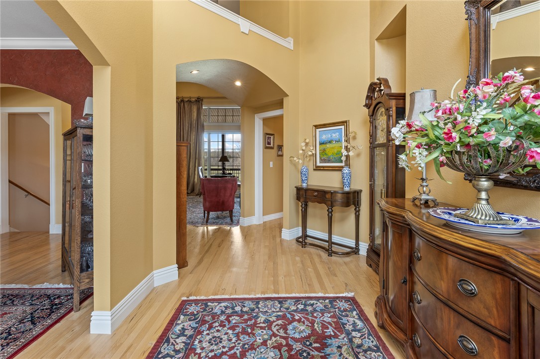 main property photo 10