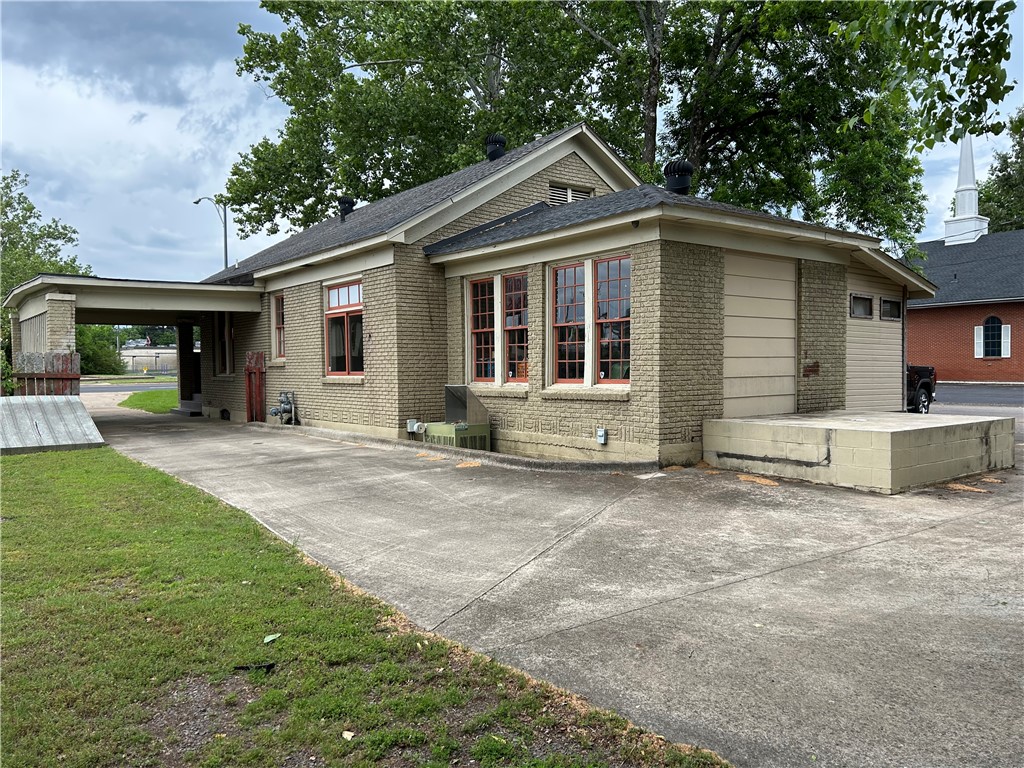 main property photo 3