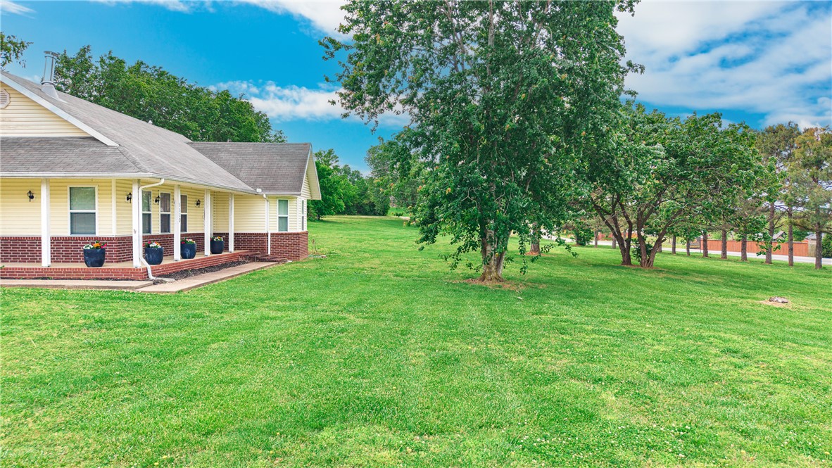 main property photo 14