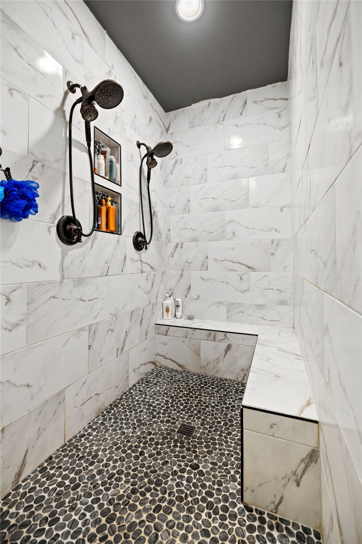 property viewer photo 12