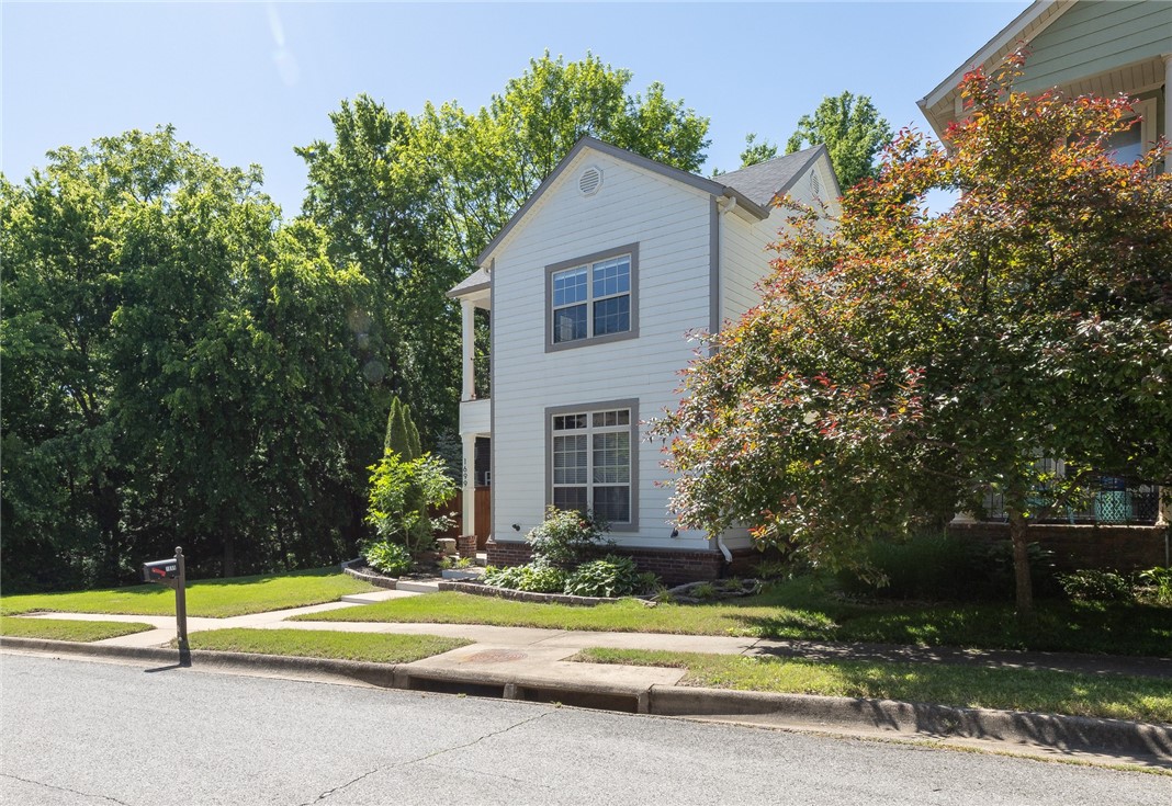 main property photo 1