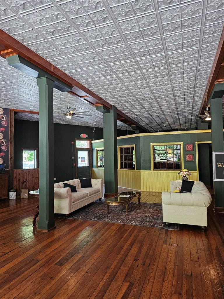 main property photo 14