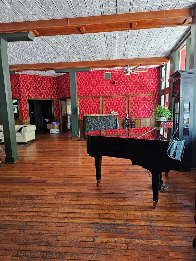 main property photo 15