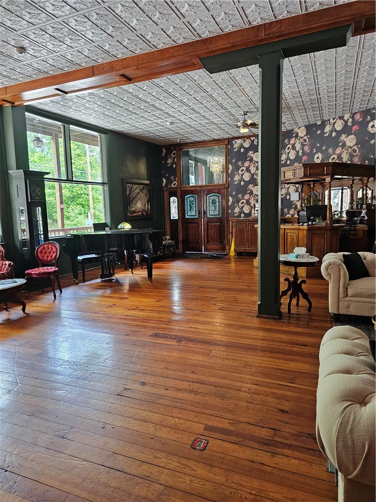main property photo 21