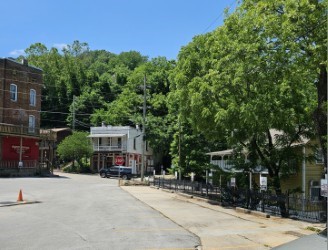 main property photo 28