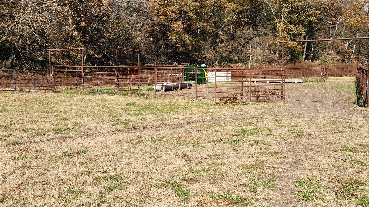 main property photo 34