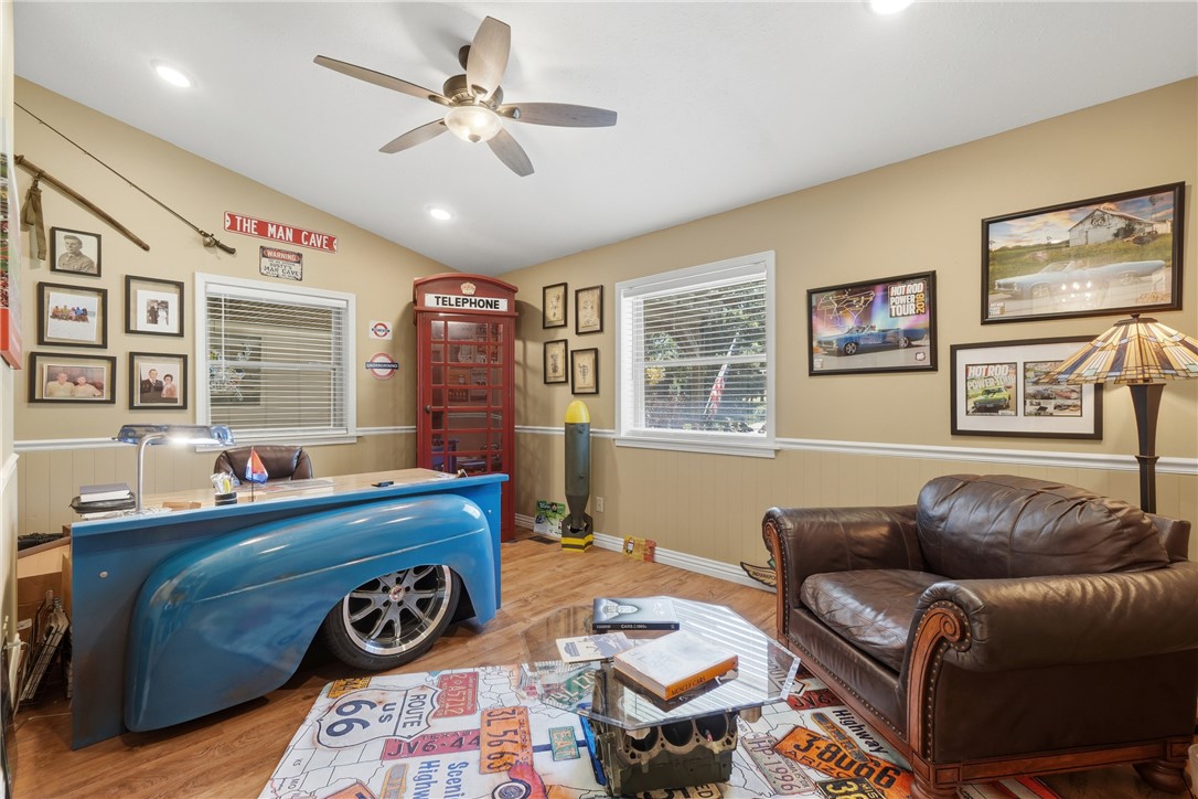 main property photo 16
