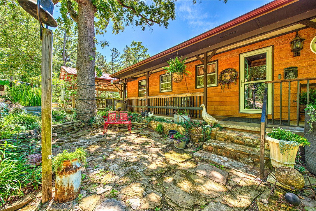 main property photo 11