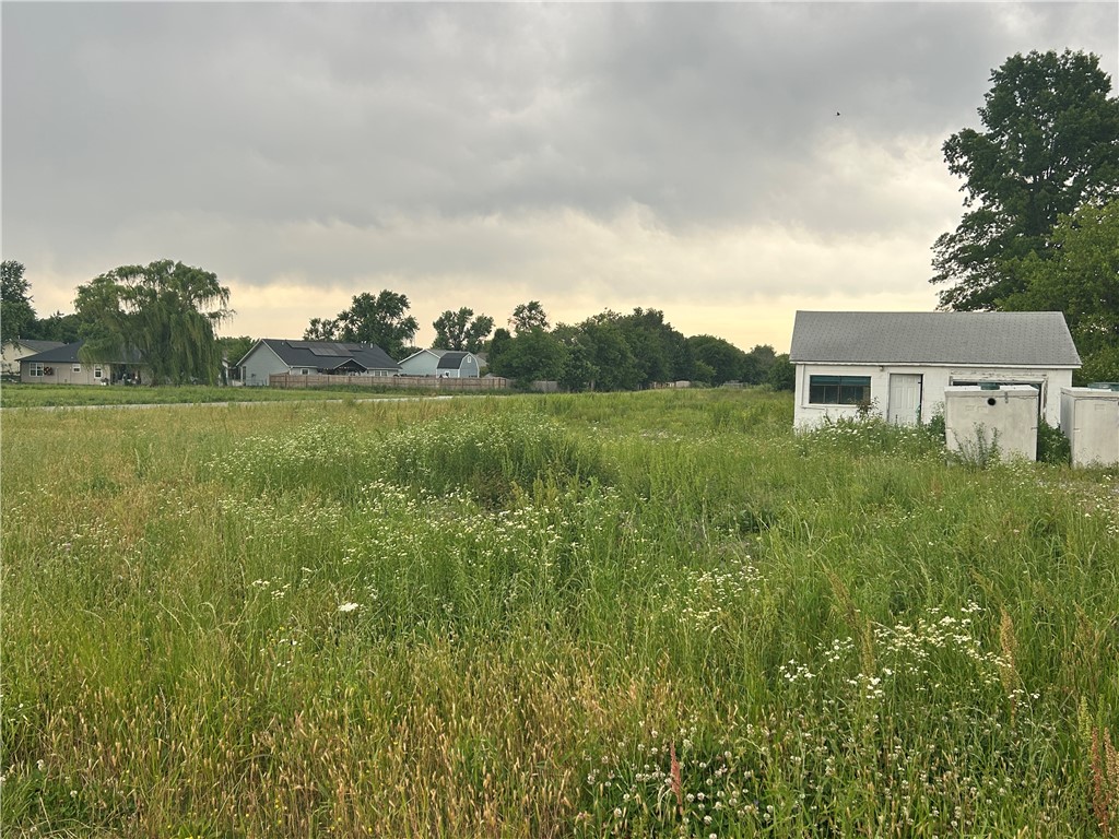 main property photo 10