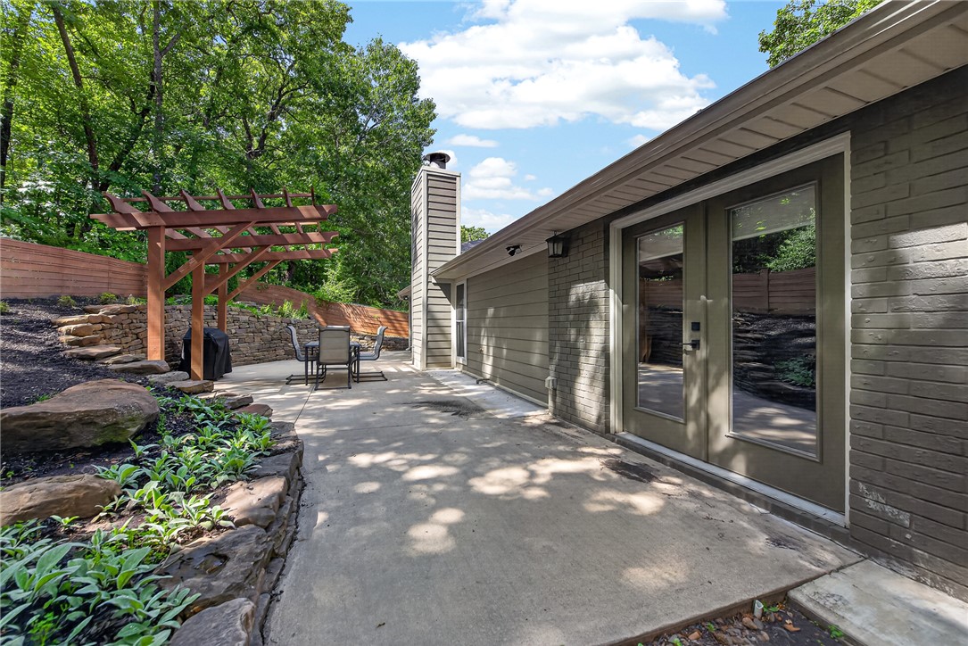 main property photo 29