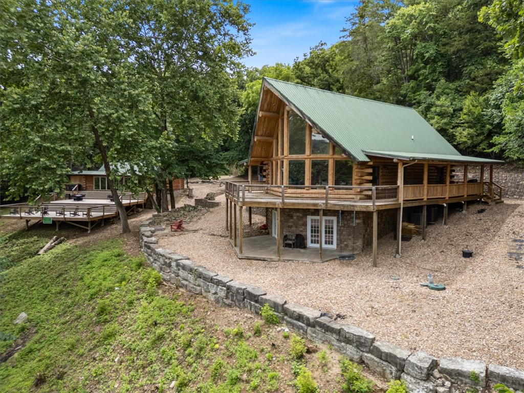 main property photo 32