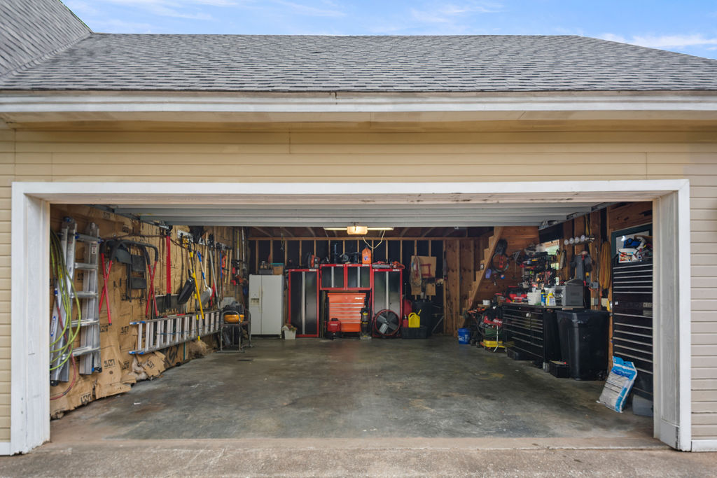 main property photo 54
