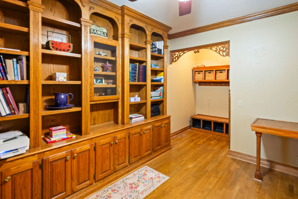 main property photo 7