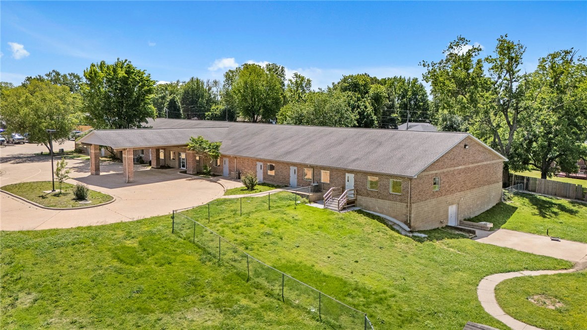 main property photo 38