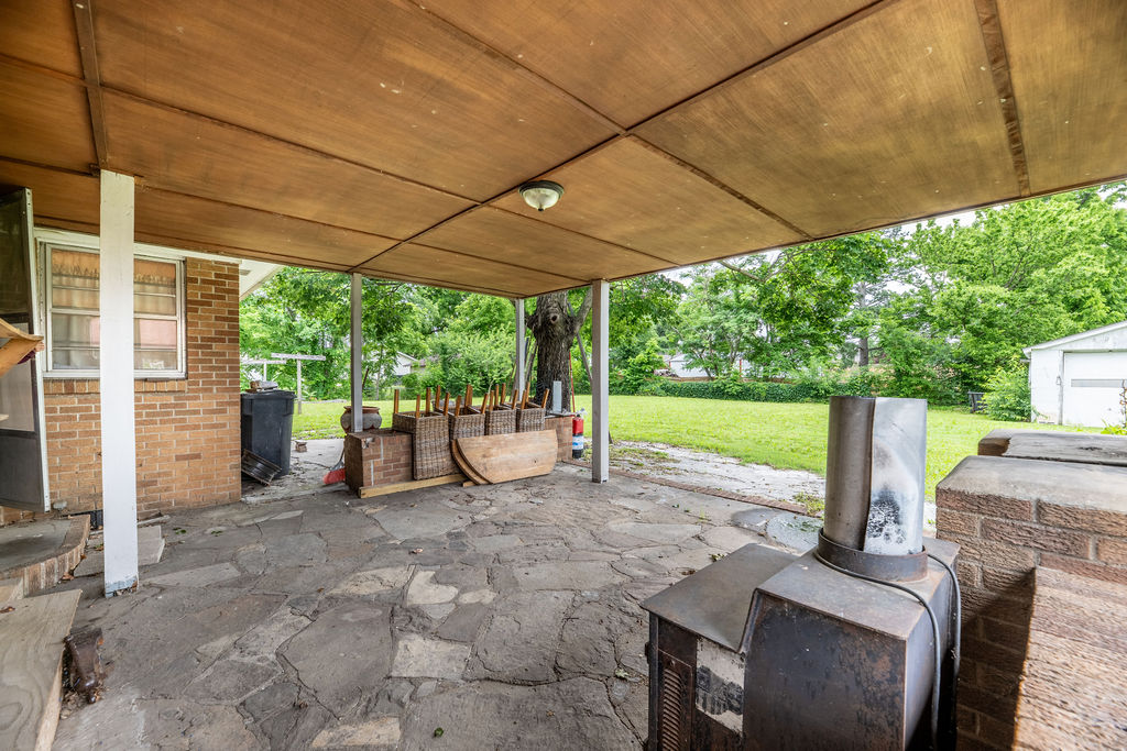 main property photo 42