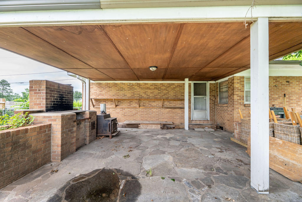 main property photo 43
