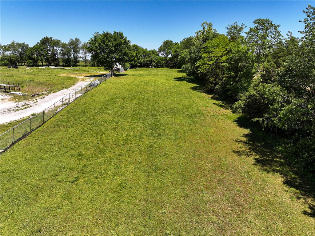 main property photo 17