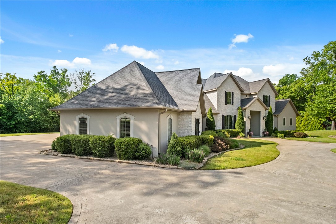 main property photo 4