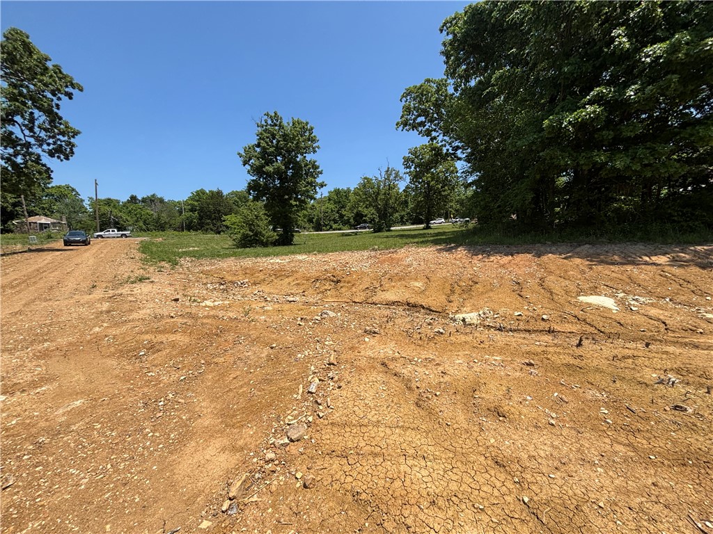 main property photo 13