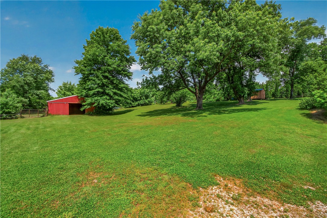 main property photo 25