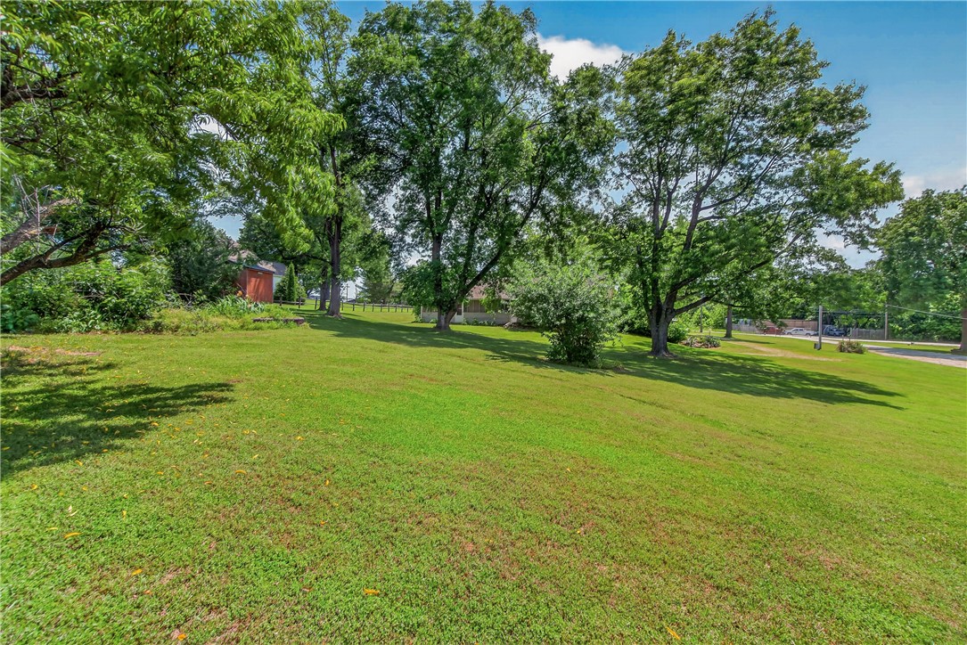 main property photo 27