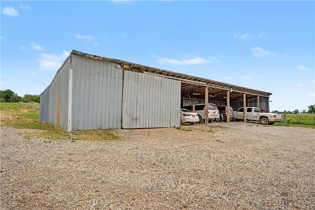 main property photo 14