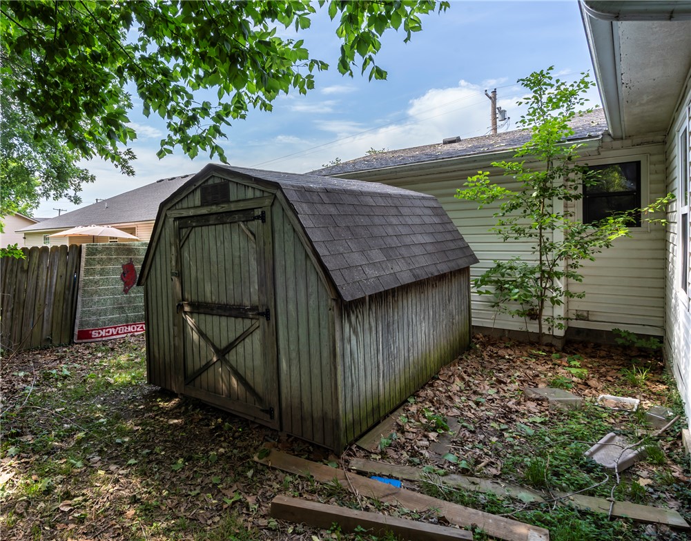 main property photo 27