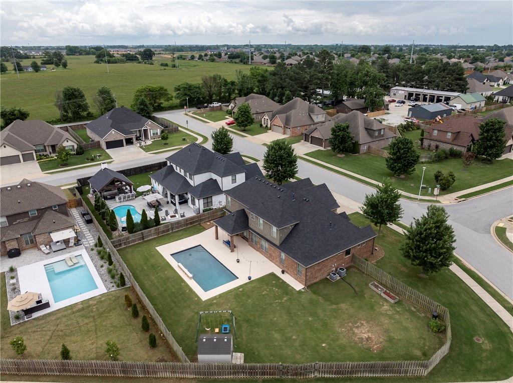 main property photo 45