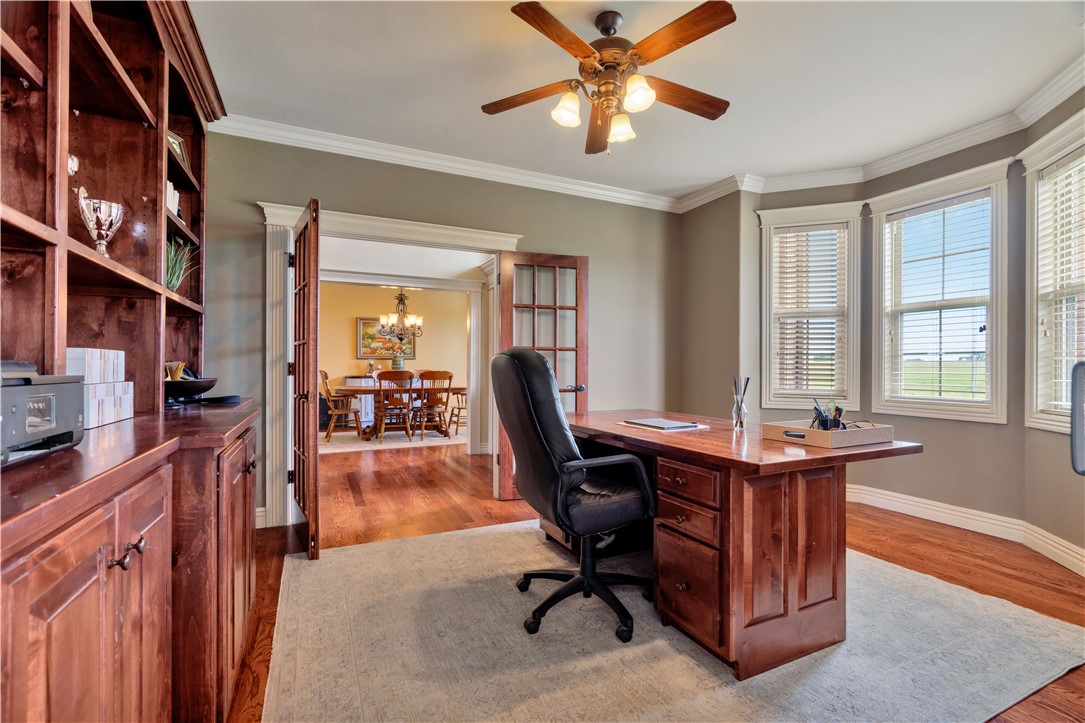 main property photo 10