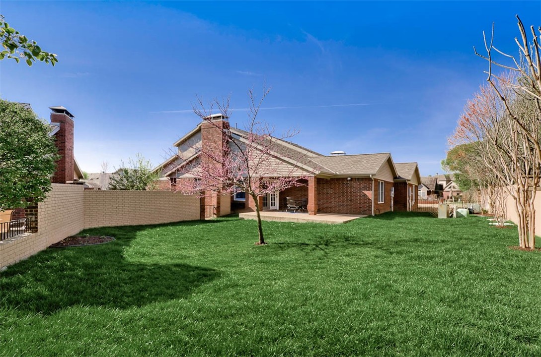main property photo 14