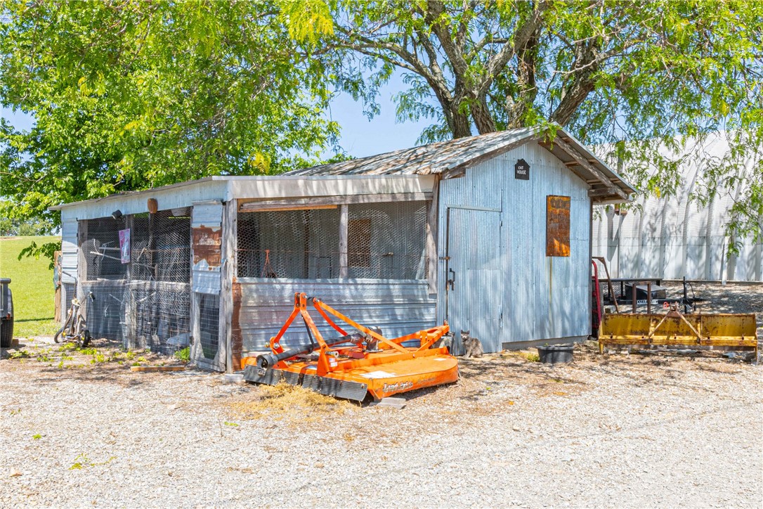 main property photo 44