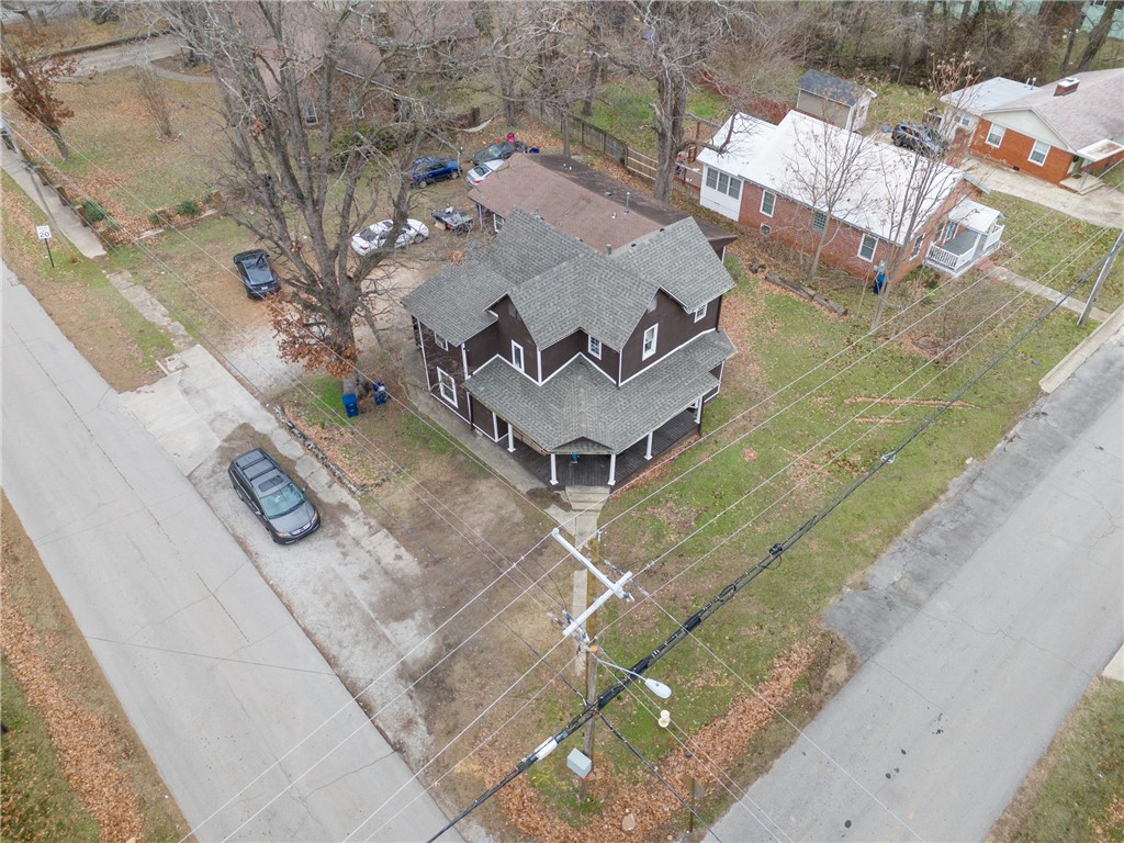 main property photo 28