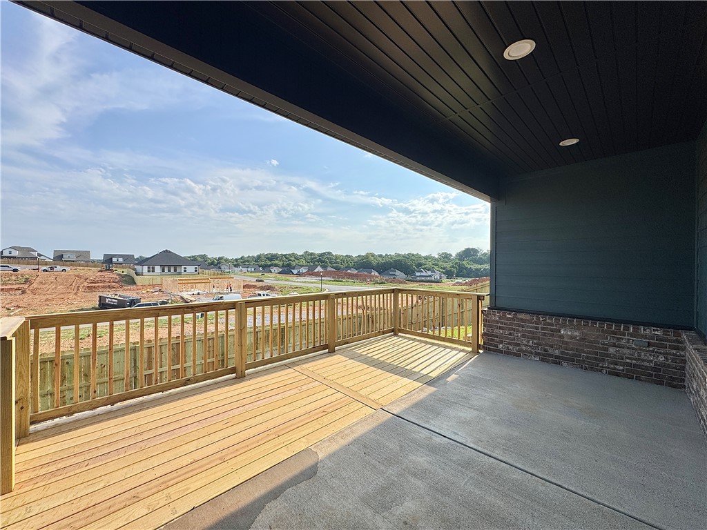 main property photo 18