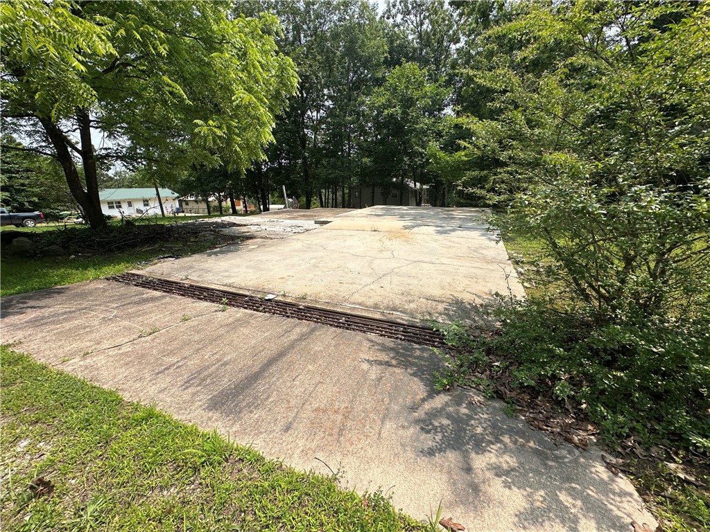 main property photo 12